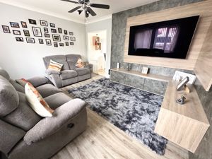 Lounge- click for photo gallery